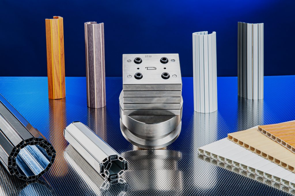 uk plastic extrusion and injection moulding manchester